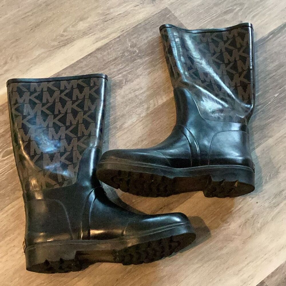 Michael Kors Rain Boots Womens Size 9 Signature MK Logo Brown Waterproof - Picture 8 of 13